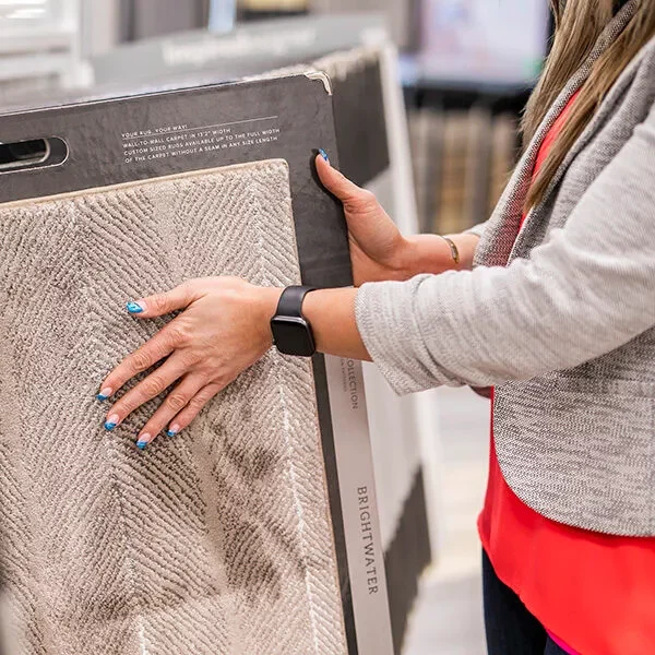 imgi_7_CarpetOutletPlus-Staff02-square